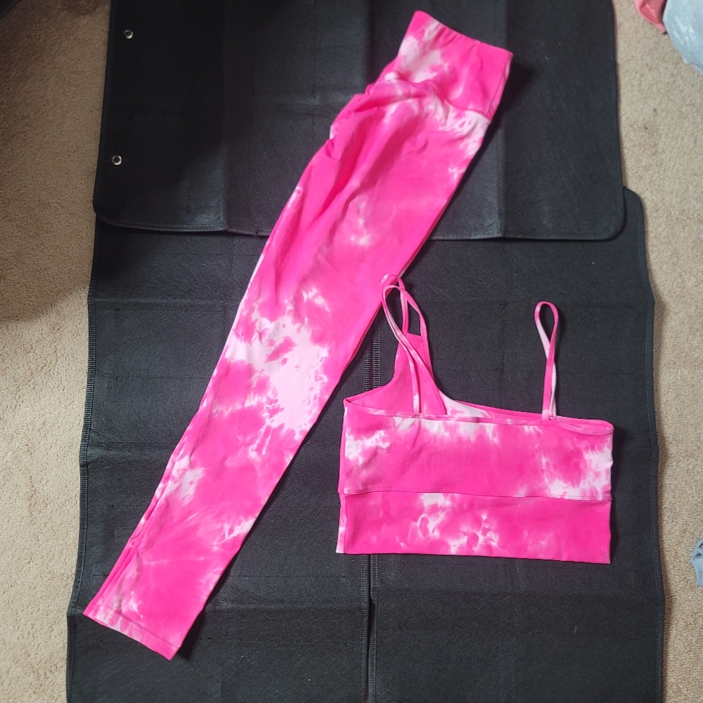 Brand New (w/tags) Pink/White Tie-Dye Style Active/Leisure Wear